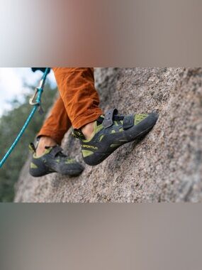 Sportiva ‘Tarantula’ Rock Climbing Shoes -size 8